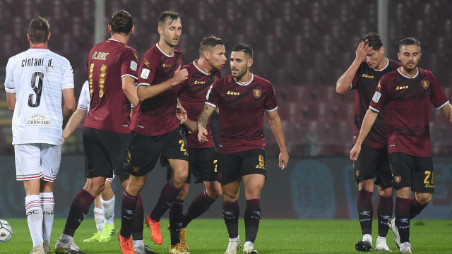23 Novembre 2020 Campionato di Calcio Serie BKT - Salernitana - Cremonese Stadio Arechi Foto - ESULTANZA DI DURIC SALERNITANA. Agostino Gemito -DarosPhoto